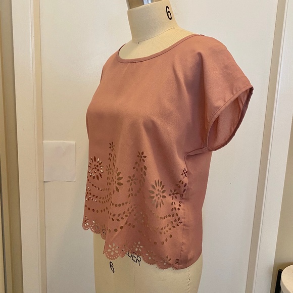 H.I.P Pink Short Sleeve Cut Out Top Small - Picture 7 of 8